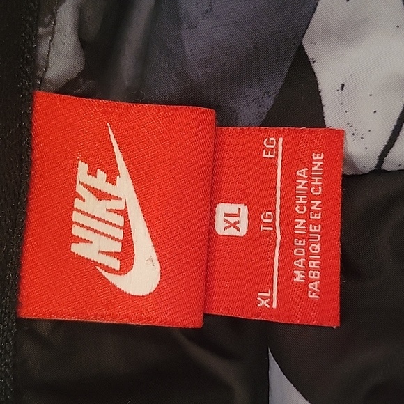 Nike black zip up trench style jacket XL - Picture 5 of 10
